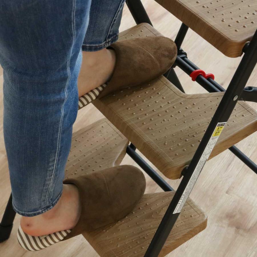 21年春夏再販 脚立 踏み台 おしゃれ アルミ 木目 折りたたみ 軽量 ステップスツール 3段 キッチン 台所子ども ステップ台 花台 ナチュラル 木目調の仕上げで飾りたくなる脚立 内祝い Institutoedinheiromarica Org