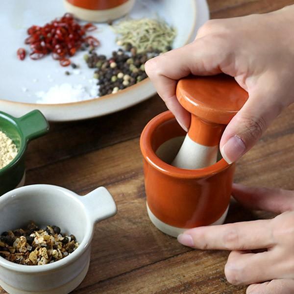 スパイスミル 6cm 瀬戸焼 ビスク 乳鉢 乳棒 セット 食器 磁器 日本製 （ スパイスつぶし ミル スパイス挽き 手動 ） | ブランド登録なし