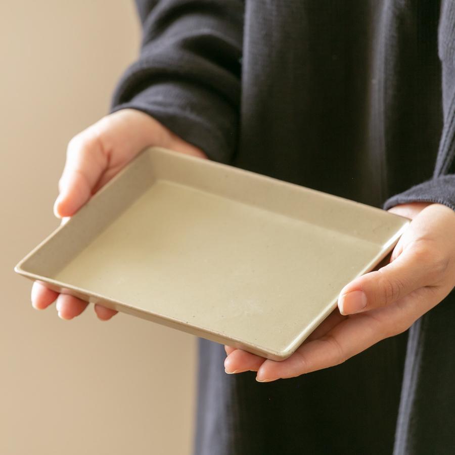 プレート 17.5cm L KASANE レクタングル 陶器 同色4枚セット （ 食洗機