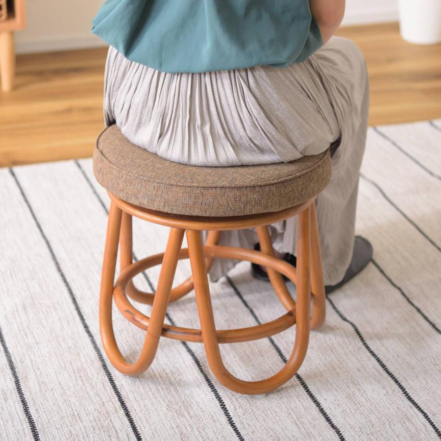 回転スツール クッション付 籐フレーム 座面高35.5cm （ ラタン製