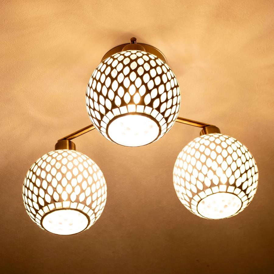 【展示品】シーリングライト レフティア 3灯 E26 LED 電球付き 10畳 展示品】シーリングライト レフティア 3灯 E26 LED 電球付き 10畳