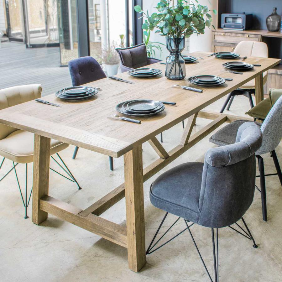 【急募12/16まで】ACTUS オーク材 ダイニングテーブル（6人掛け） GART（ガルト） ダイニングテーブル 6人掛け 最大10人掛け 天然木 北欧