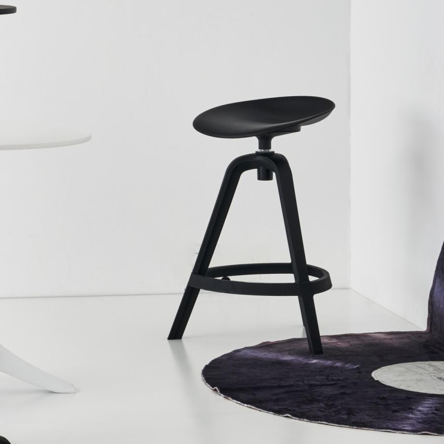 モダン スツール/腰掛け椅子 【フットレスト付き ブラック×ブラック】 モダン スツール/腰掛け椅子 【フットレスト付き ブラック×ブラック】