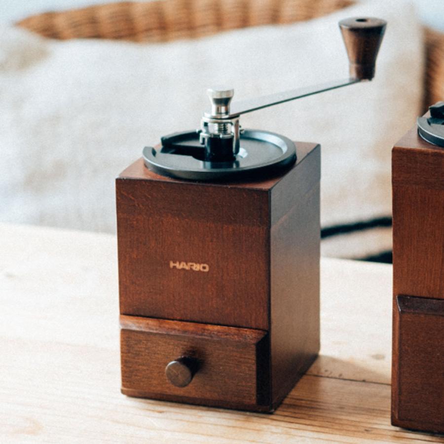 HARIO コーヒーミル・キューブ （ ハリオ コーヒー ミル 2杯分 手挽き コーヒー豆 木製 小型 コンパクト おしゃれ レトロ クラシック 手動 ハンドコーヒーミル コーヒーグラインダー ） HARIO（ハリオ） コーヒーミル・キューブ （ ハリオ コーヒー ミル 2杯