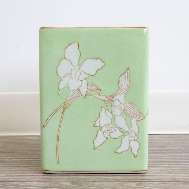 フラワーベース おしゃれ 磁器 イラスト 花柄 ラン 0901rta002 輸入雑貨イエ 通販 Yahoo ショッピング