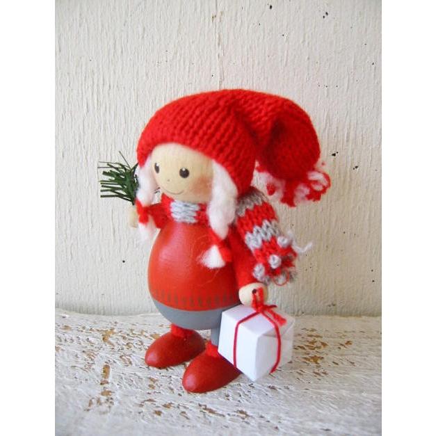 NORDIKA / ノルディカプレゼントを持った胴長女の子 NRD120118 99MP