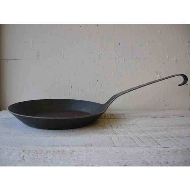 turk / Classic Frying Pan / No.4 Φ24cmターク / クラシック　フライパン / ４号　Φ24cmドイツ　鉄　一枚板｜interiorspace｜04