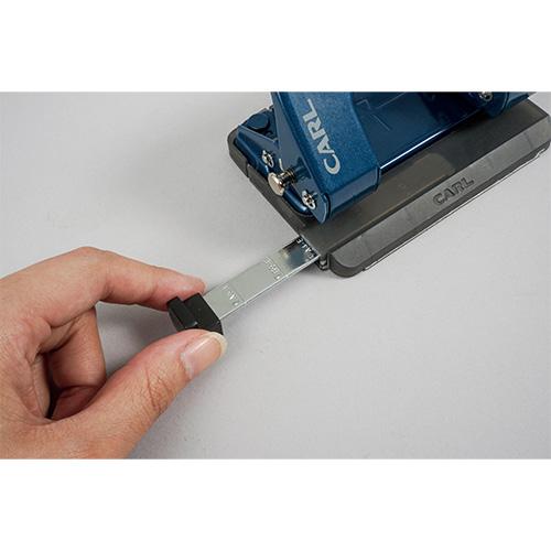 カール アリシス 2穴パンチ ブルー LPN-16-B 1個 |  | 02