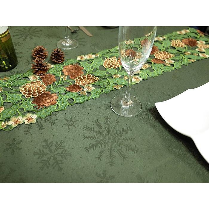 テーブルランナー 約25×160cm クリスマス 松ぼっくりの刺繍