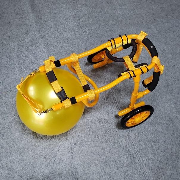 フラワーらぶ様専用】三輪車椅子（小型犬用）