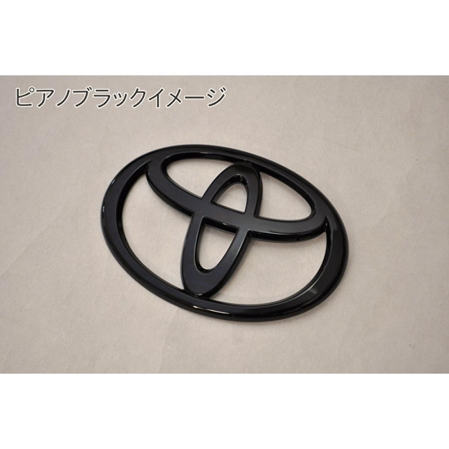 マットブラック/ピアノブラック エンブレム 送料無料 200系