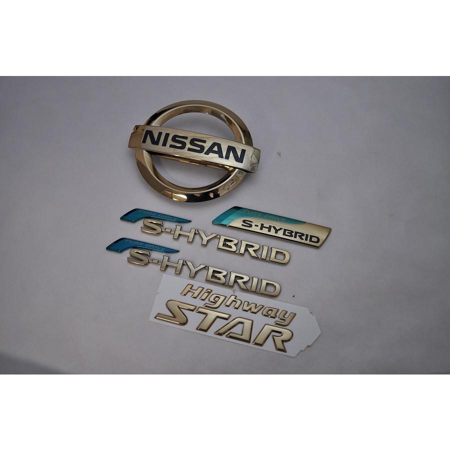 C27 セレナ新日産リヤエンブレム