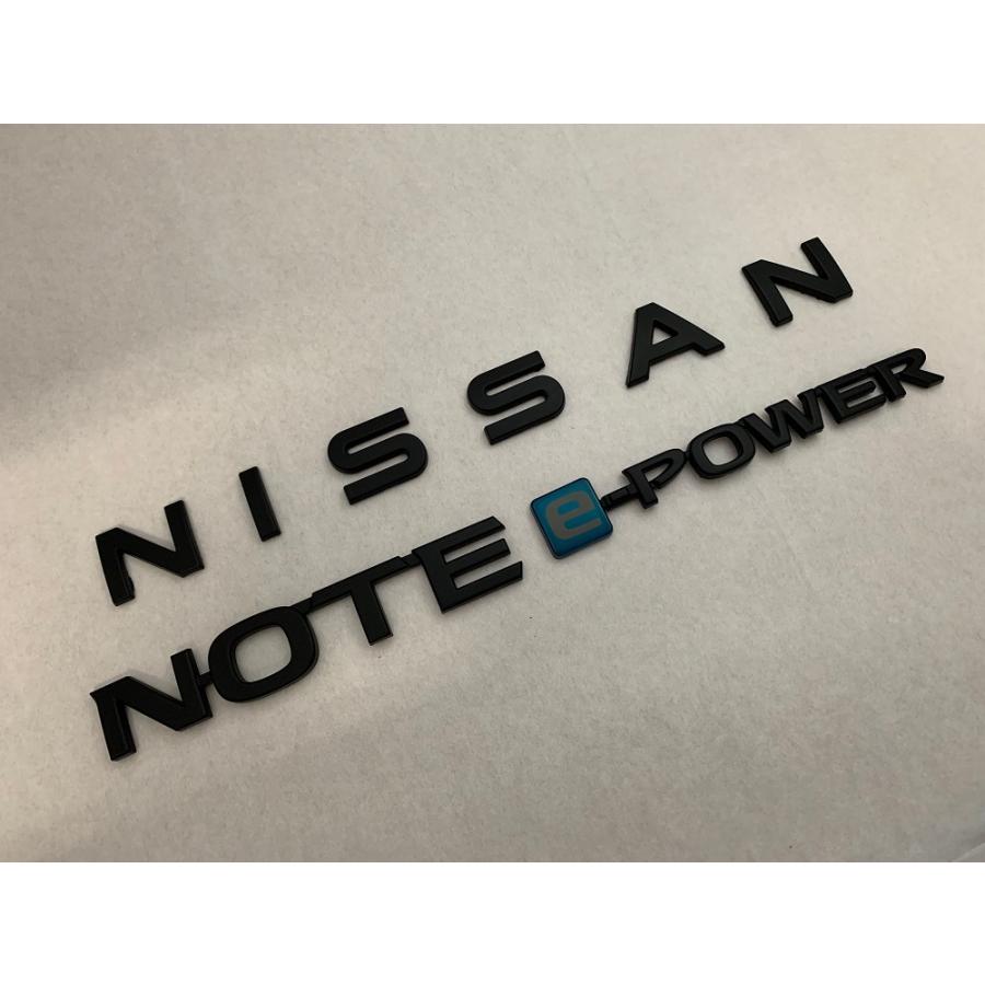 マットブラック/ピアノブラック　エンブレム　送料無料　Ｅ１３　ノート　３点　セット　カーパーツ　純正　メッキ
