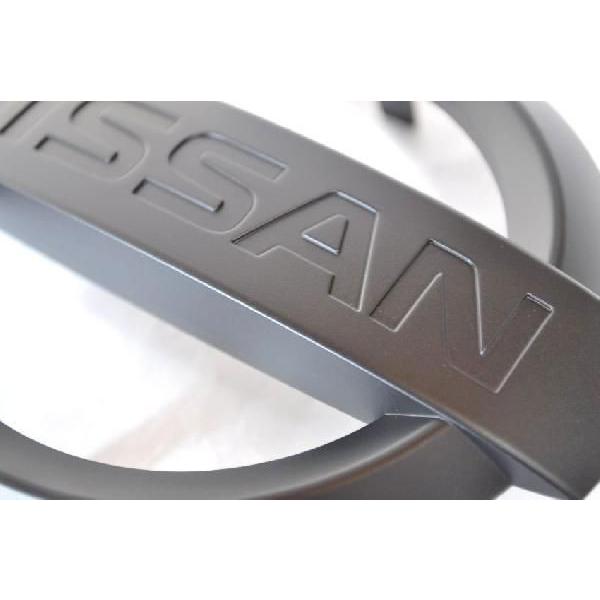 NISSAN X-TRAIL 31系 ピアノブラック　エンブレムラプター塗装 NISSAN X-TRAIL 31系 ピアノブラック エンブレムラプター塗装 NISSAN X