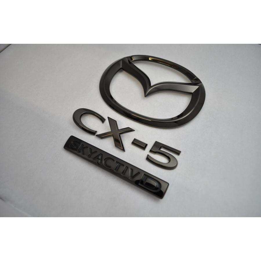 カラー エンブレム 送料無料 KF2P CX−5ディーゼル ブラック