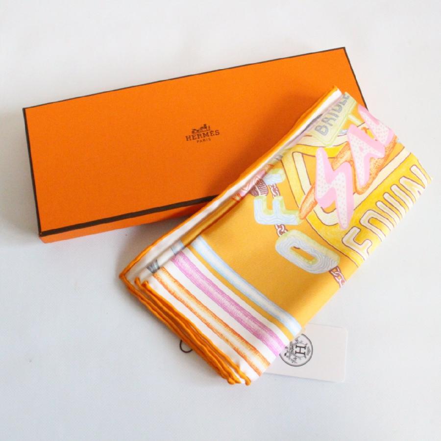 HERMES 【美品】HERMES エルメス カレ 45 カヴロッシュ スカーフ HERMES 【美品】HERMES エルメス カレ 45 カヴロッシュ スカーフ