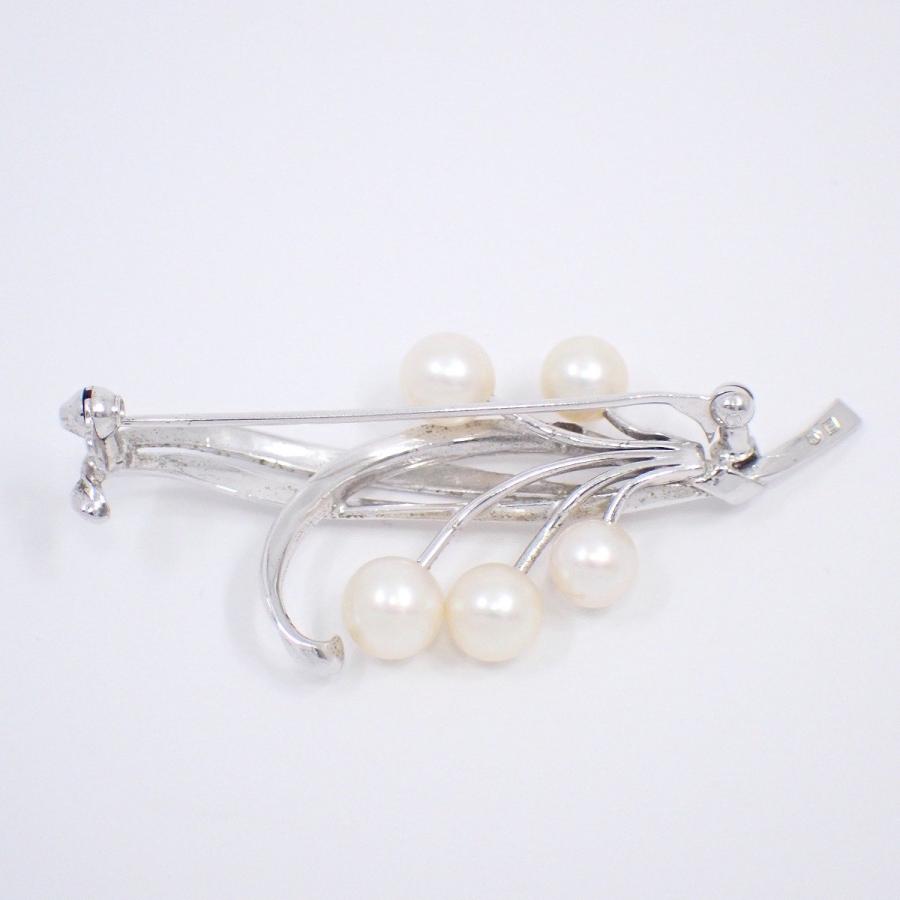 MIKIMOTO（ミキモト） リーフモチーフ ブローチ シルバー/パール5粒