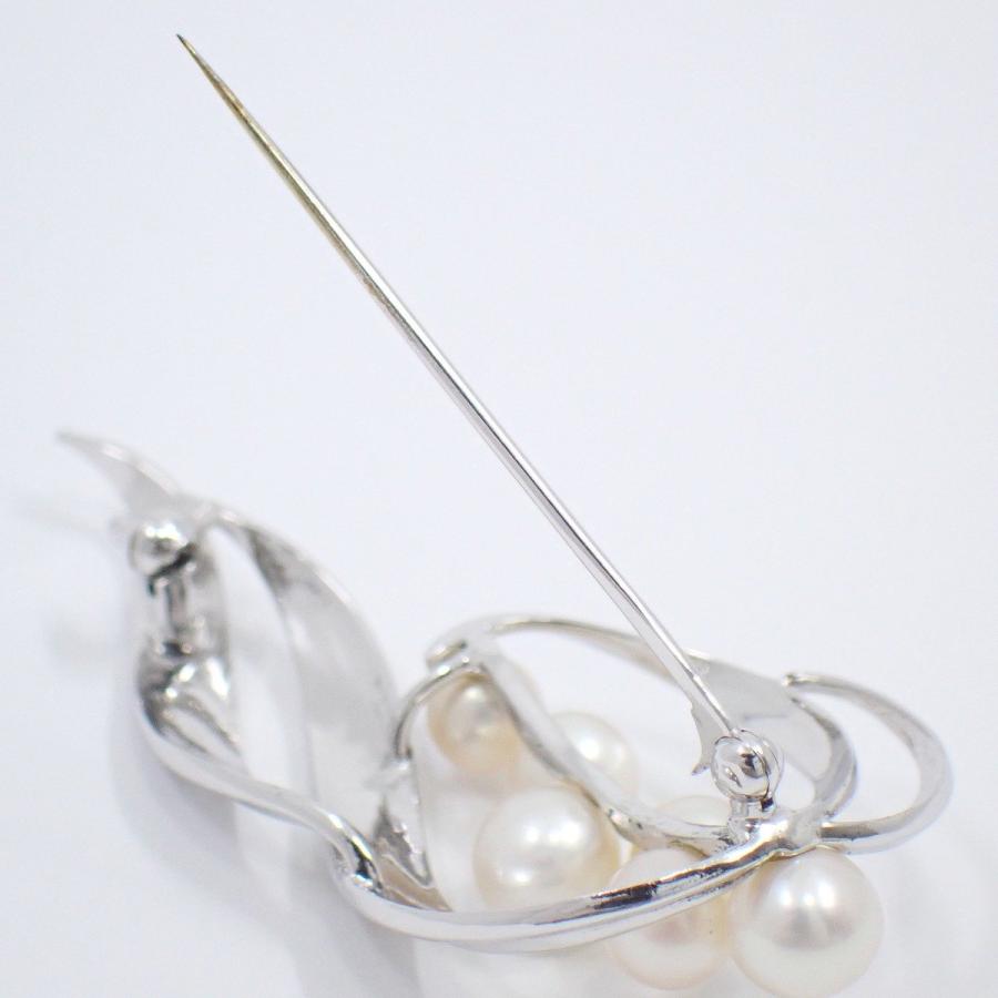 MIKIMOTO（ミキモト） リーフモチーフ ブローチ シルバー/パール6粒