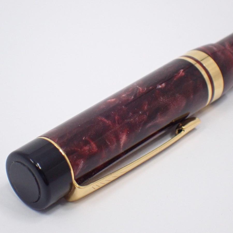 PARKER パーカー デュオフォールド 赤マーブル ゴールドカラーボールペン PARKER（パーカー） デュオフォールド ボールペン マーブルレッド 初期