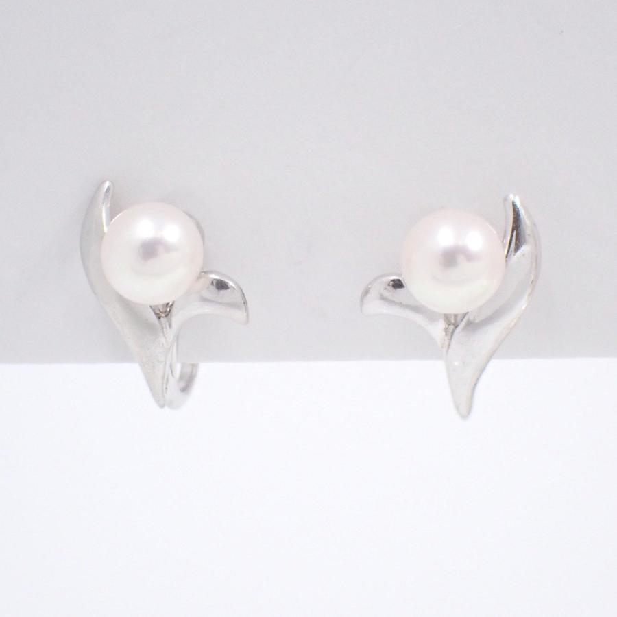 MIKIMOTO（ミキモト） リーフモチーフ イヤリング シルバー/パール【い