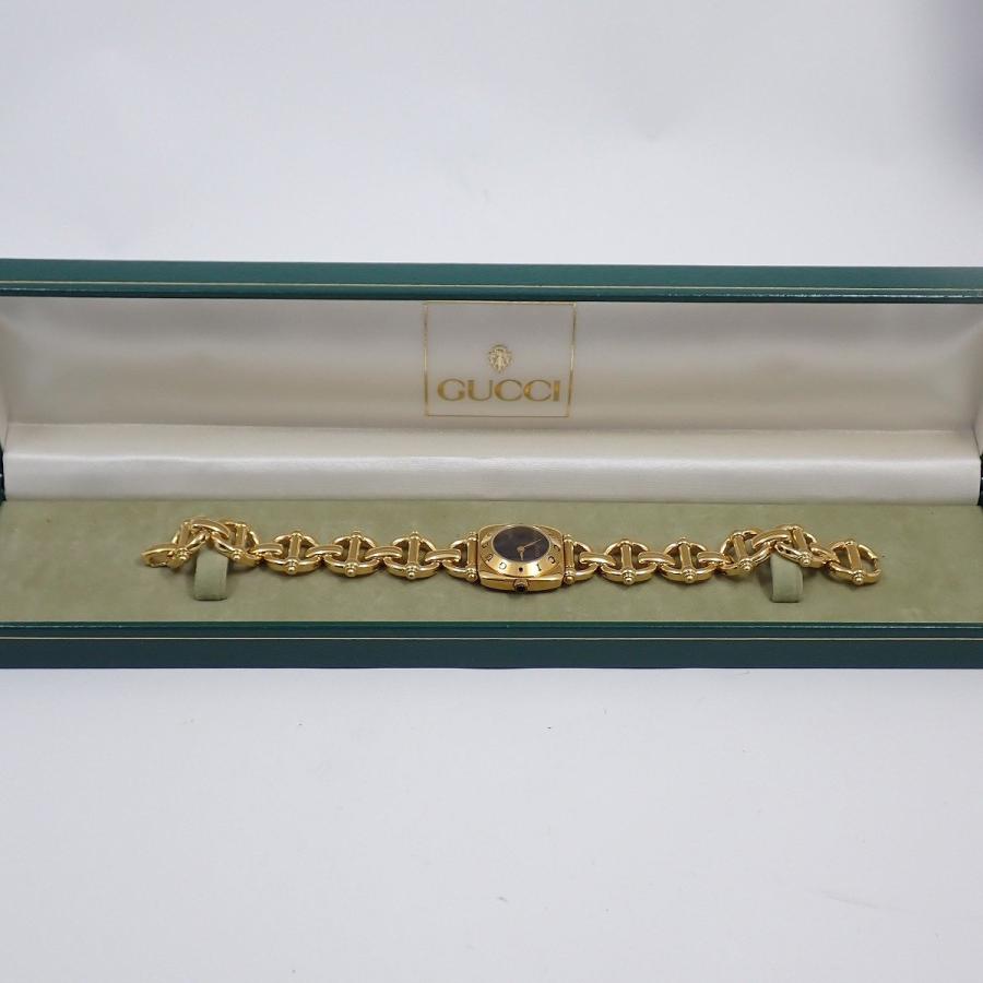 GUCCI（グッチ） 6400L クォーツ レディース 腕時計 ゴールドGP 黒文字