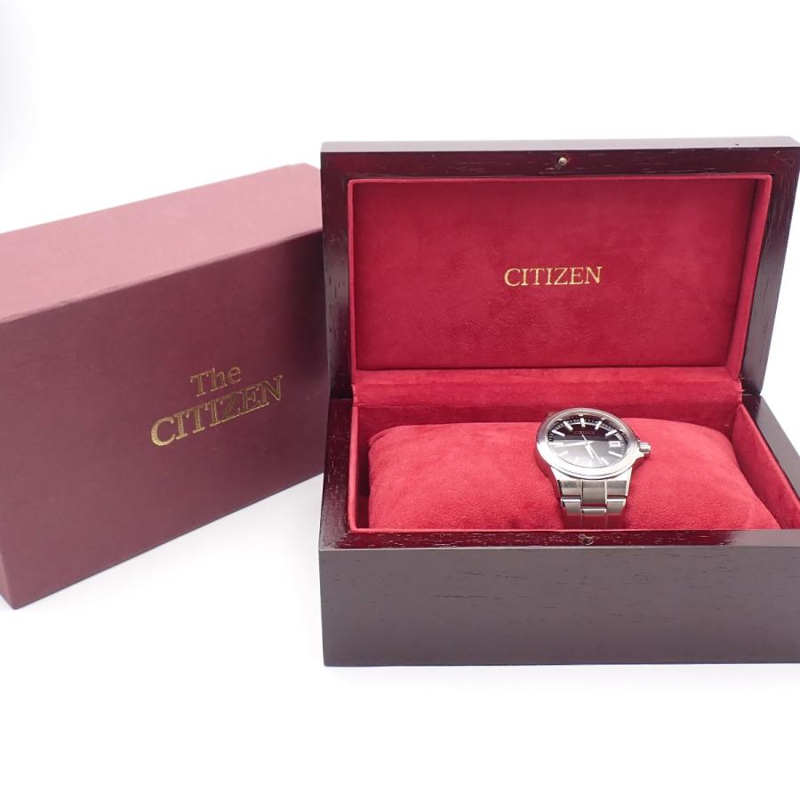 The CITIZEN ザ・シチズン 2002年モデル パーペチュアルカレンダー 年