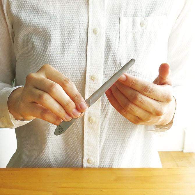 爪やすり 柄沢ヤスリ カーブが決め手 シャイニー爪ヤスリ ブラック