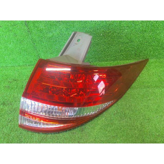 エスティマ DBA-ACR50W 右テールランプ アエラス Gエディション 7人