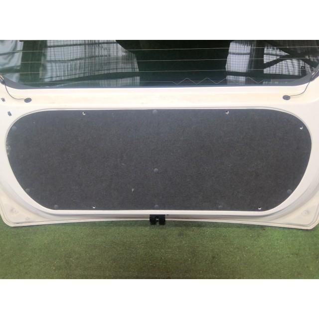 自動車 bB CBA-NCP31 バックドアASSY Z Xバージョン 1NZ-FE 4CT 068