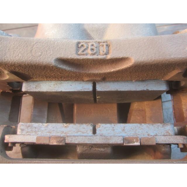 エルグランド E51 右フロントキャリパー   41001-WL00Bの画像