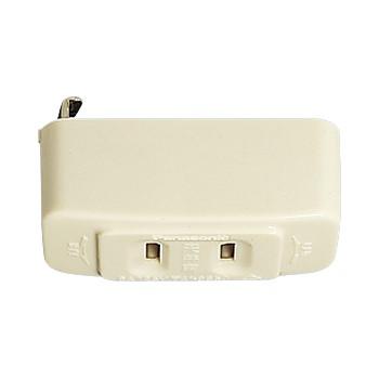 パナソニック WG4480 引掛シーリング用 角型コンセントアダプタ | Panasonic