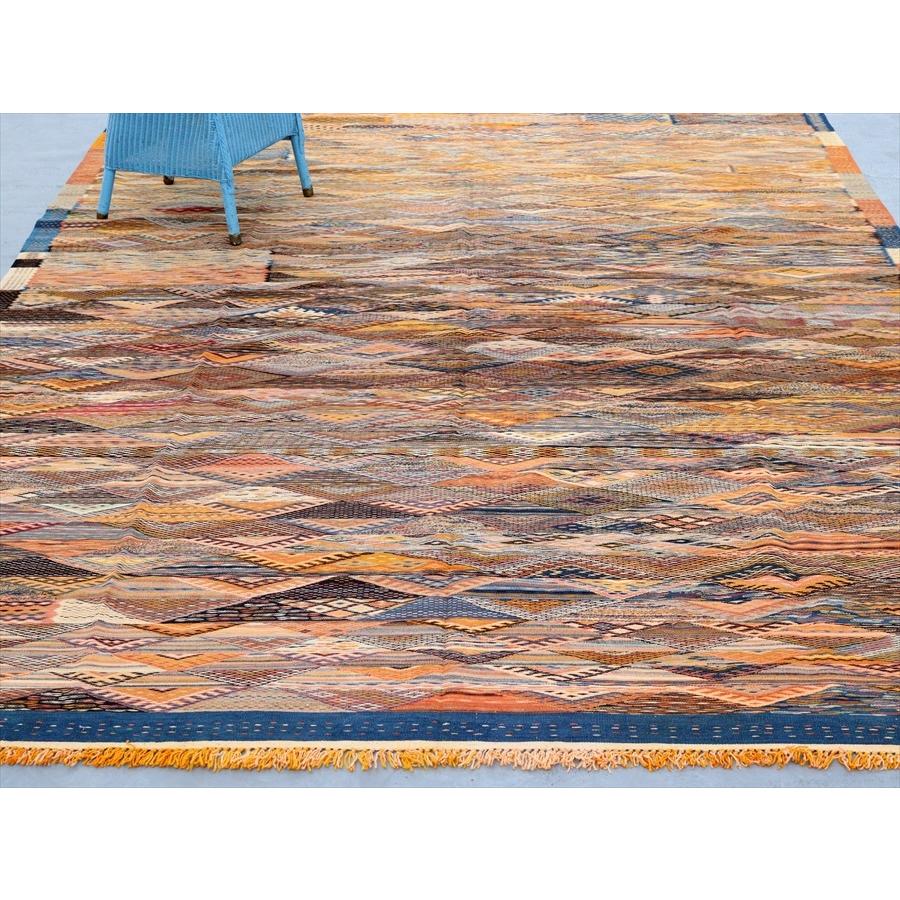 モロッコキリム 特大 アフニフ 400x245cm 緻密な波模様 手織りの画像