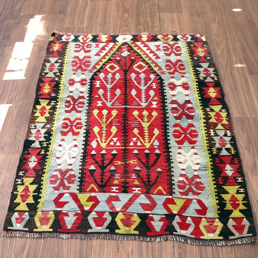 オールドキリム エシュメ/チェイレキ 130x97cm 枝葉を広げる生命の木 