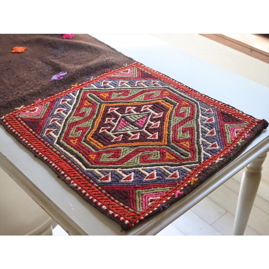 オールドキリム サドルバッグを開いたカットピース 100x45cm ジジム＆ジリ | ブランド登録なし | 02