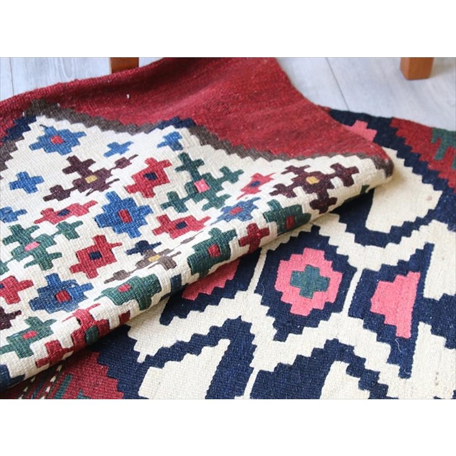 オールドキリム・カシュカイ族の草木染手織りキリム 104x56cm マ オールドキリム・カシュカイ族の草木染手織りキリム 104x56cm マ