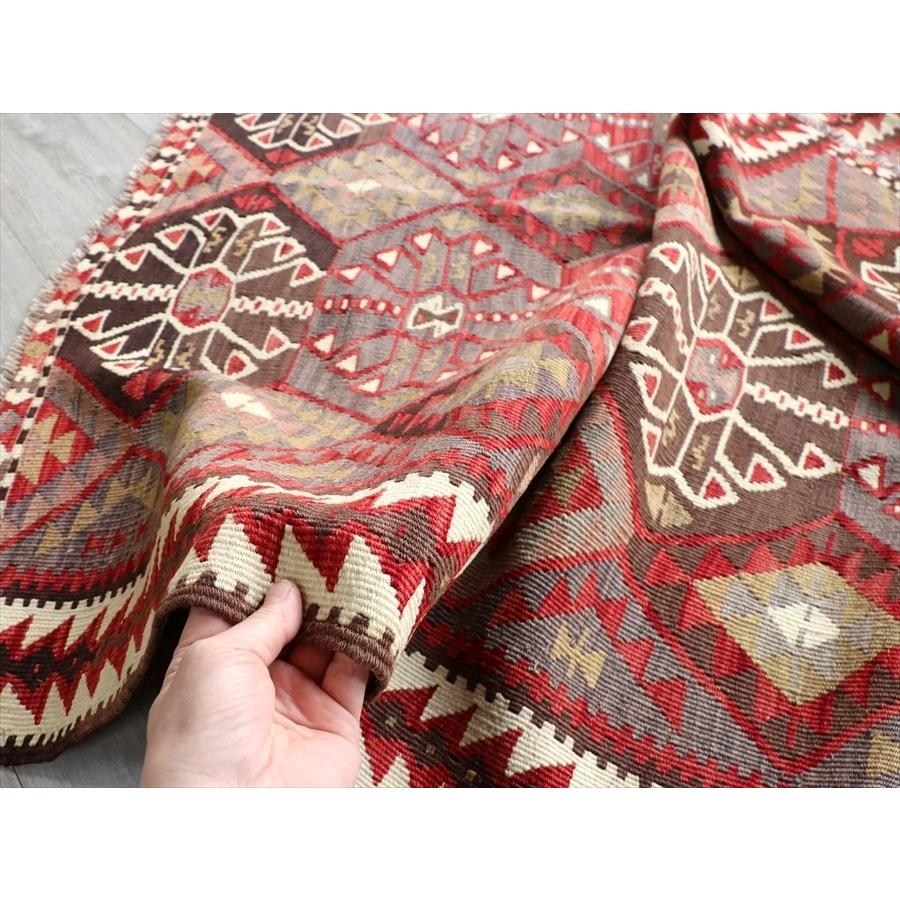 オールドキリム 東トルコ ハッキャリ カリヨラ レッド パープル 手足を伸ばすドラゴンモチーフ 197 インプレッションオブギャッベ 通販 Yahoo ショッピング