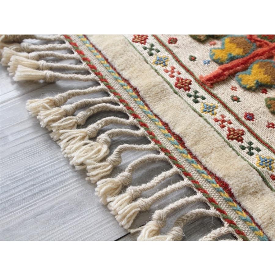 シルジャン バルーチスマックキリム 212x6cm アイボリー 樹のモチーフ Ydg4lmpmko 家具 インテリア Vidanaturalhortalicas Com Br