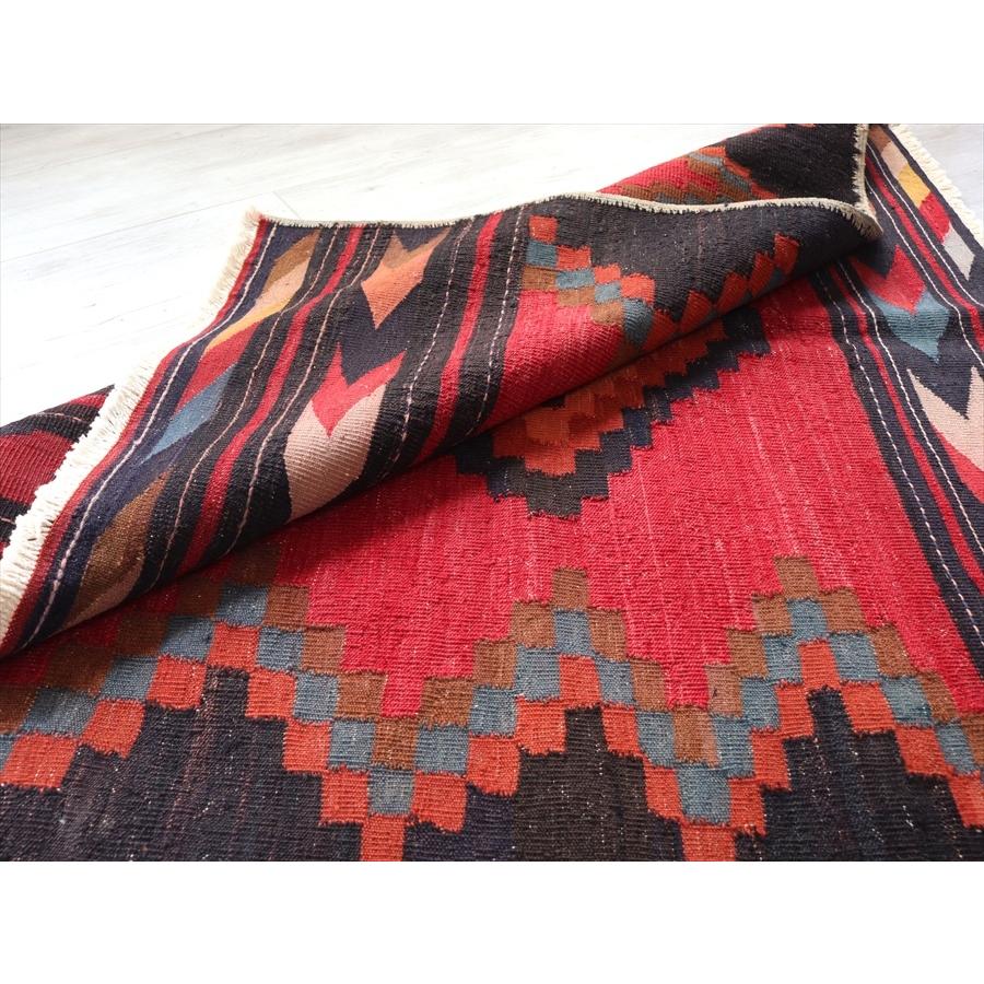 ソフラ 食卓用のキリム シラーズ 129x127cmダイヤとカラフルボーダー