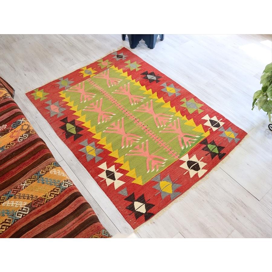 オールドキリム エシュメ チェイレキ 132x97cm生命の樹とイーブルアイ