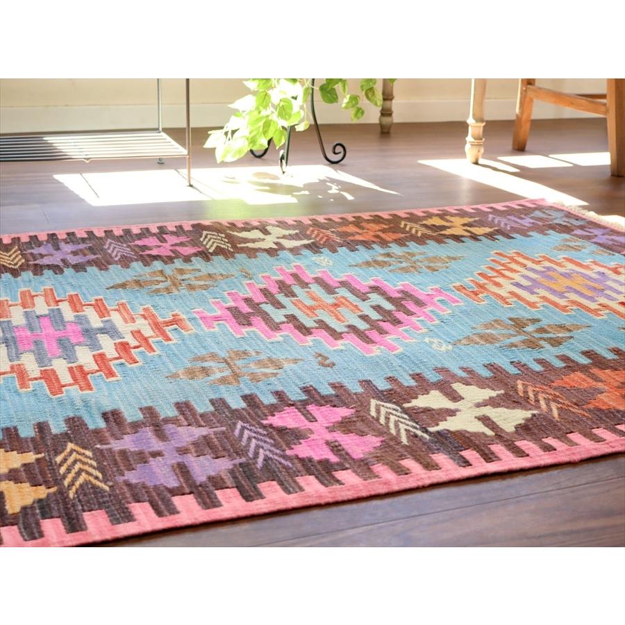 色にこだわるワンランク上のカイセリキリム チェイレキ 141x98cm ３つのメダリオンと麦の穂のモチーフ | ブランド登録なし | 02