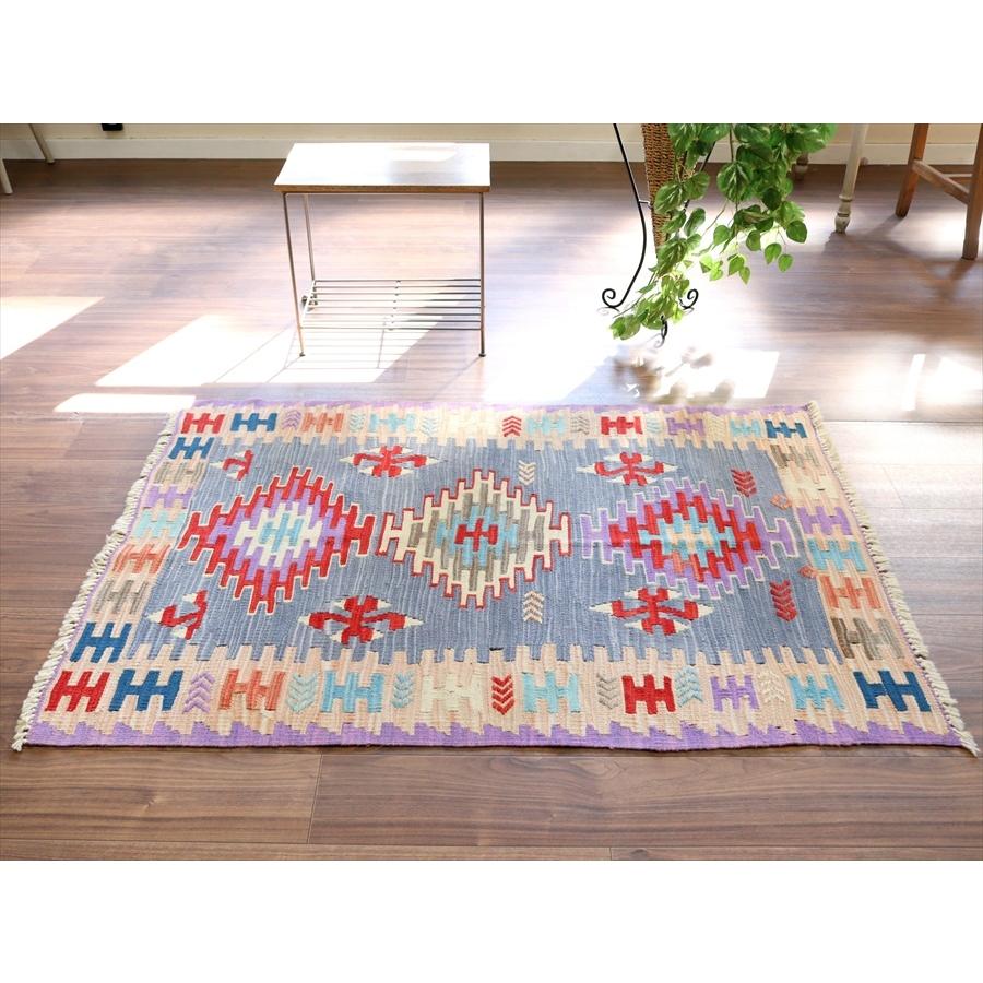 色にこだわるワンランク上のカイセリキリム・チェイレキ 132x96cm 【Snowflake】 メダリオンと麦の穂のモチーフ