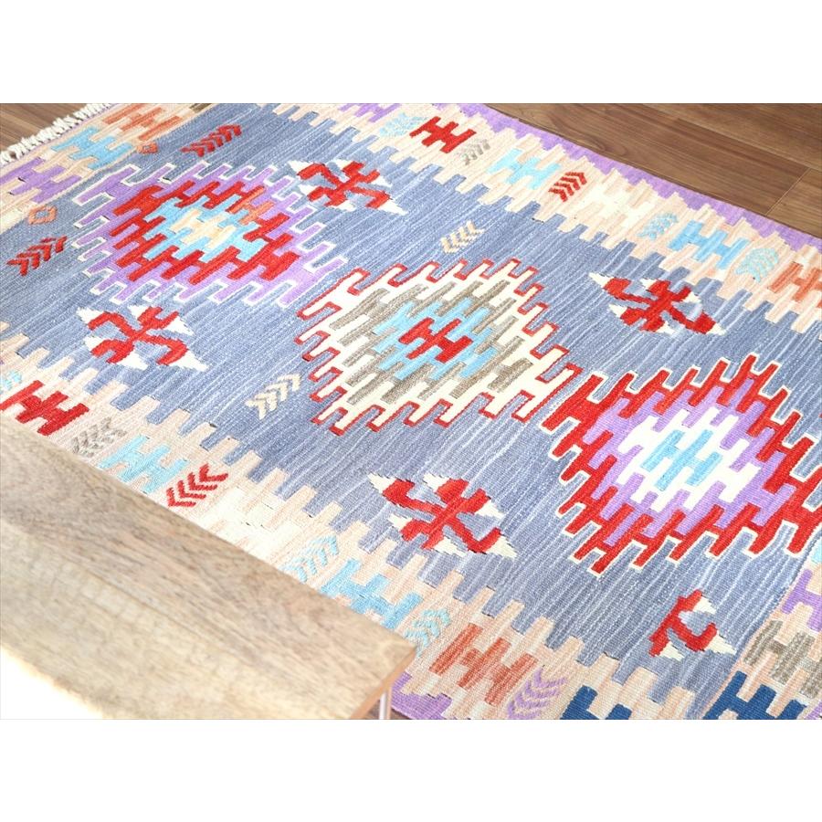 色にこだわるワンランク上のカイセリキリム・チェイレキ 132x96cm 【Snowflake】 メダリオンと麦の穂のモチーフ