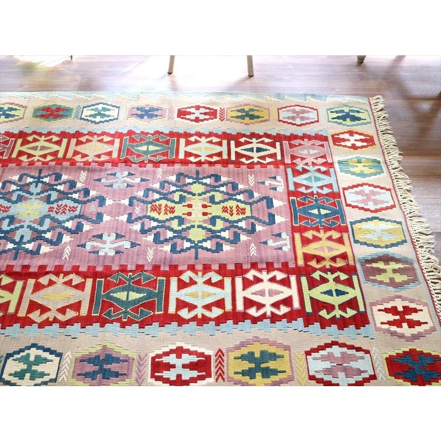 トルコの手織りキリム セッヂャーデ 176x142cm 2つのサソリのモチーフ