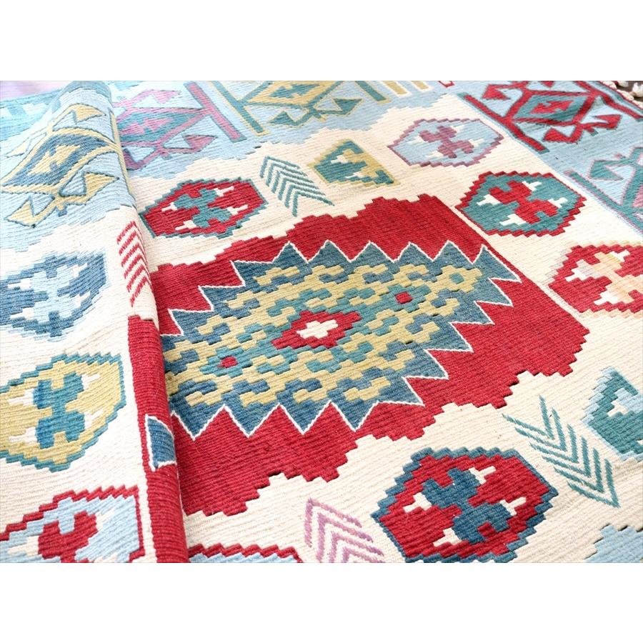 トルコの手織りキリム セッヂャーデ 173x117cm ドラゴンのモチーフ