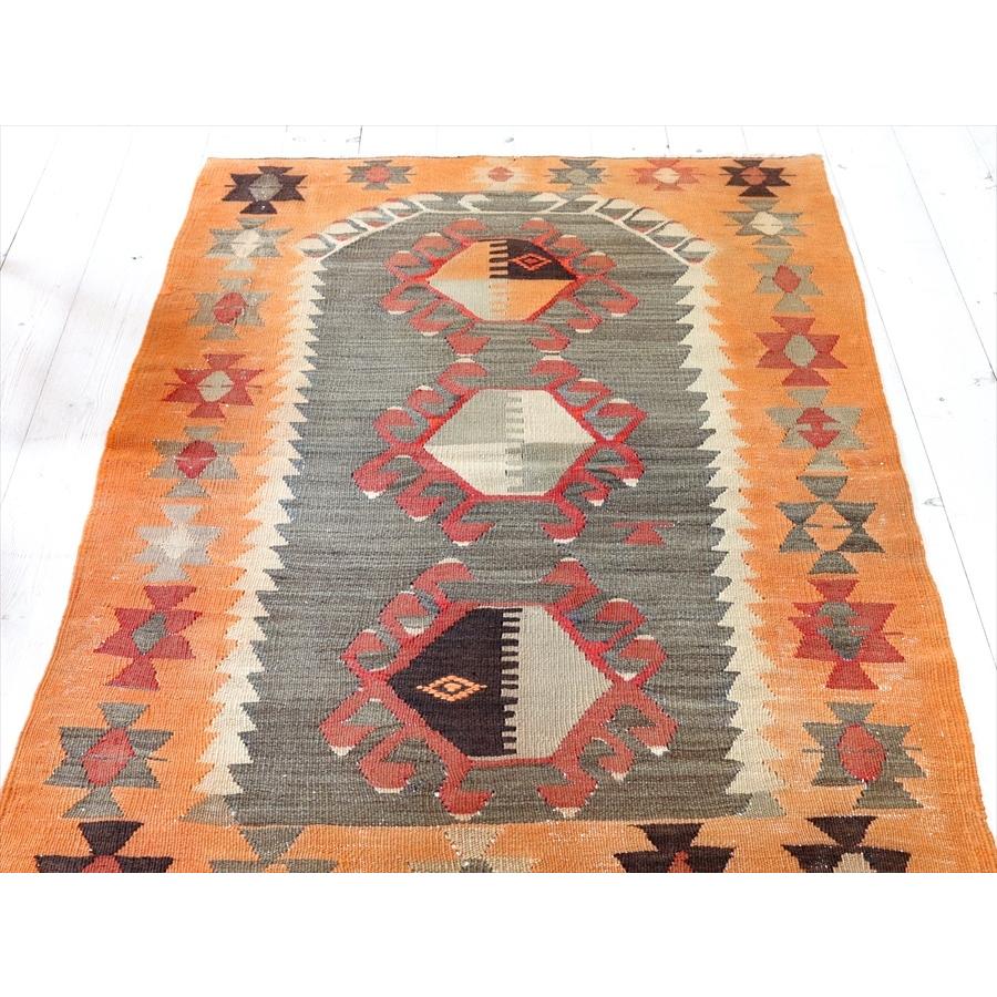 オールドキリム エシュメ  128x87cm ミフラープと３つのサソリのモチーフ | ブランド登録なし | 02