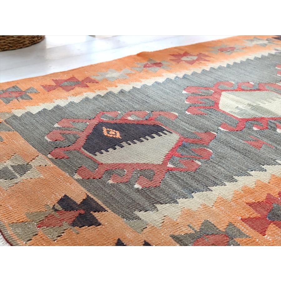 オールドキリム エシュメ  128x87cm ミフラープと３つのサソリのモチーフ | ブランド登録なし | 04