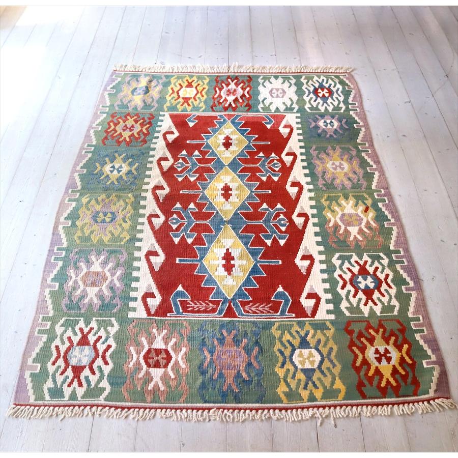 トルコの手織りキリム セッヂャーデ 164x116cm ベレケットのモチーフ