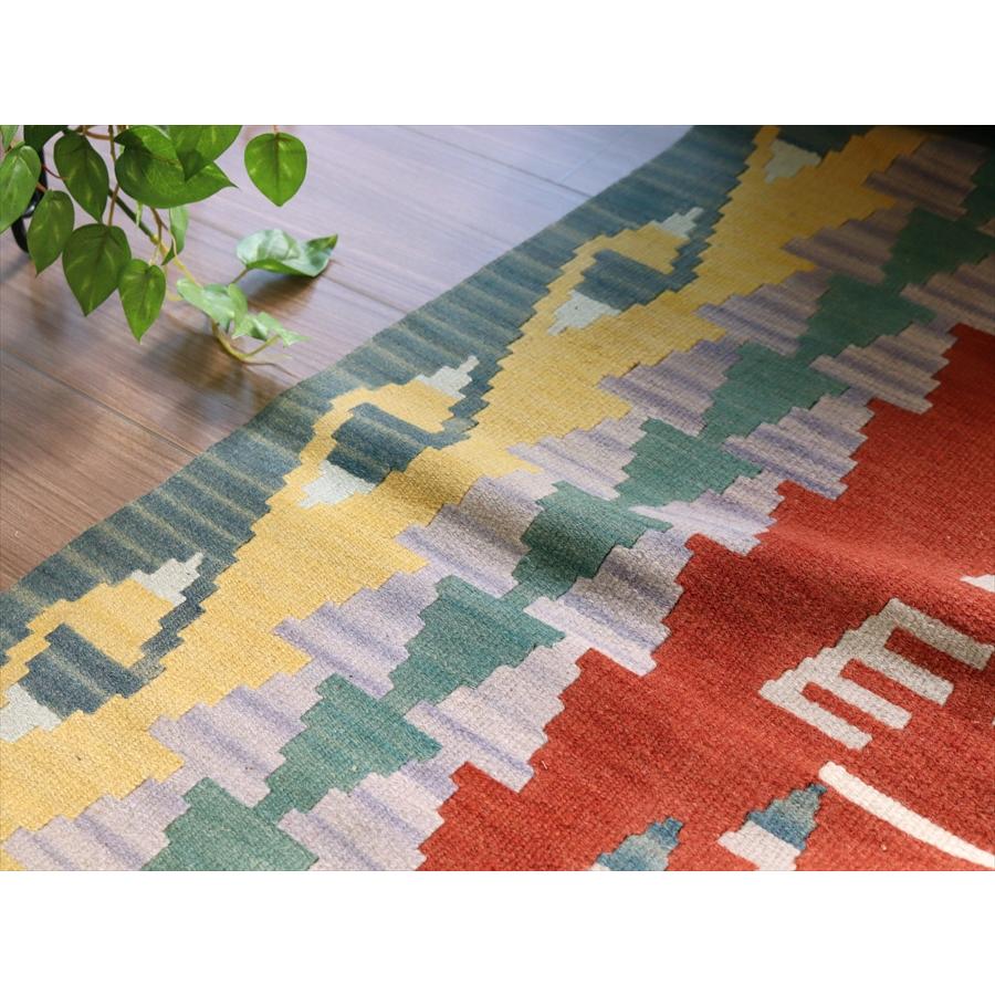 カイセリキリム トルコの手織りラグ 172x109cm ベレケットのモチーフ