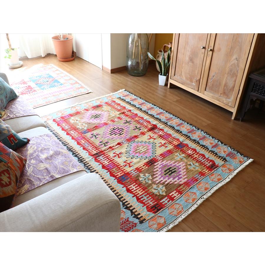 手織りキリム トルコ　カイセリ産 171x135cm 明るいパステルカラー　セッヂャーデ_1