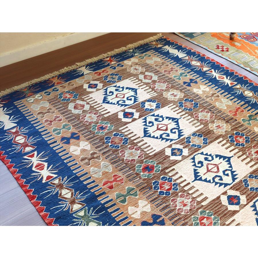 細かな織りの手織りキリム コンヤ 176x141cm エリベリンデのモチーフ | ブランド登録なし | 02